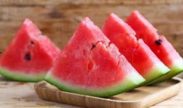 吃不动瓜,探寻消暑美食新风尚