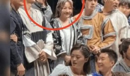 妈宝男吃瓜,揭秘现代家庭中的“妈宝”现象