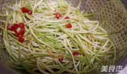 凉拌吃的角瓜,凉拌角瓜，家常美味新体验