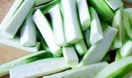 皇帝朝堂吃瓜,皇帝御前吃瓜，揭秘宫廷秘闻