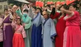 话剧的吃瓜群众,吃瓜群众的欢乐盛宴