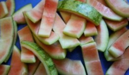 小狼牙瓜可以吃么,美味还是禁忌？探究其食用安全与口感之谜