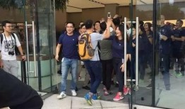 吃瓜群众肯定排队,揭秘热门事件背后的真相